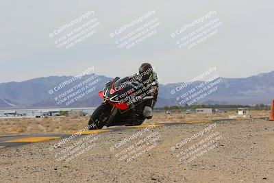 media/Dec-17-2022-SoCal Trackdays (Sat) [[224abd9271]]/Turn 9 Inside (1pm)/